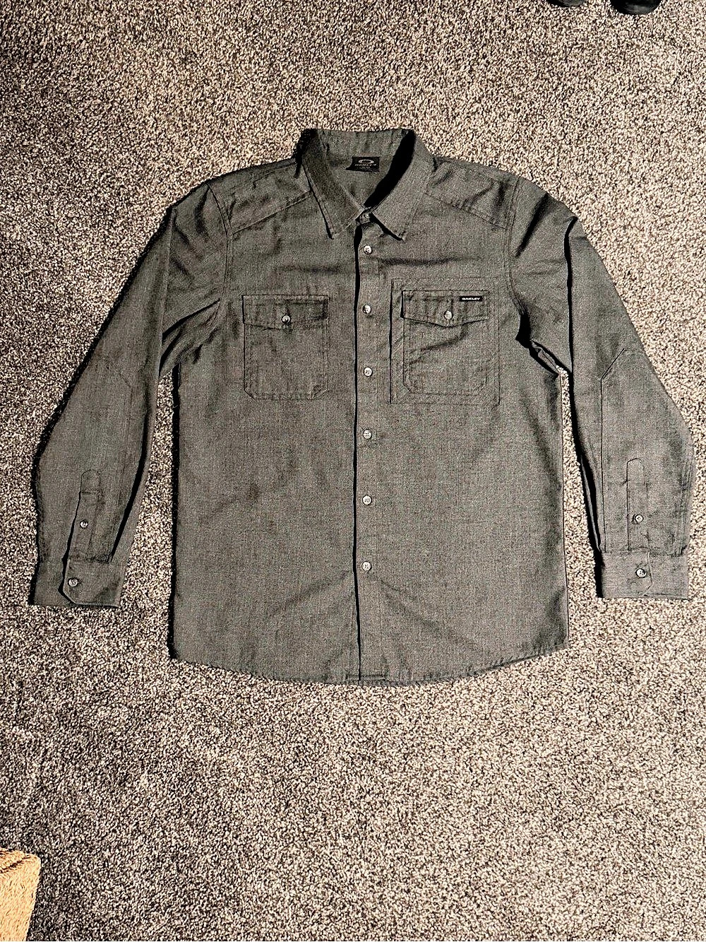Oakley Men's Gray Button Down Shirt Size Medium